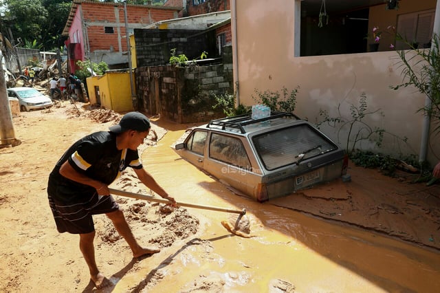 Elevan a 44 el número de víctimas por tormentas mortales en Brasil
