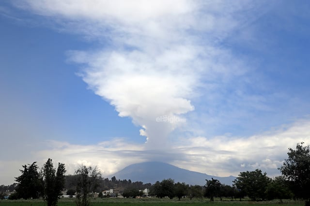 Debido al aumento de la actividad del volcán, ayer se cambió el estatus del Semáforo de Alerta Volcánica a Amarillo Fase 3
