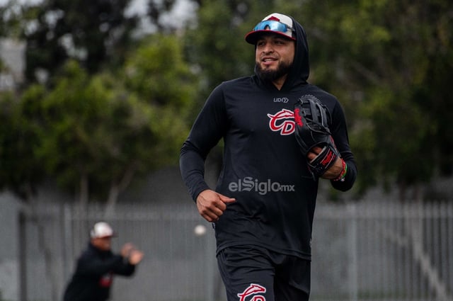 Caliente de Durango defiende; Rieleros se queda con el segundo juego Caliente de Durango defiende; Rieleros se queda con el segundo juego