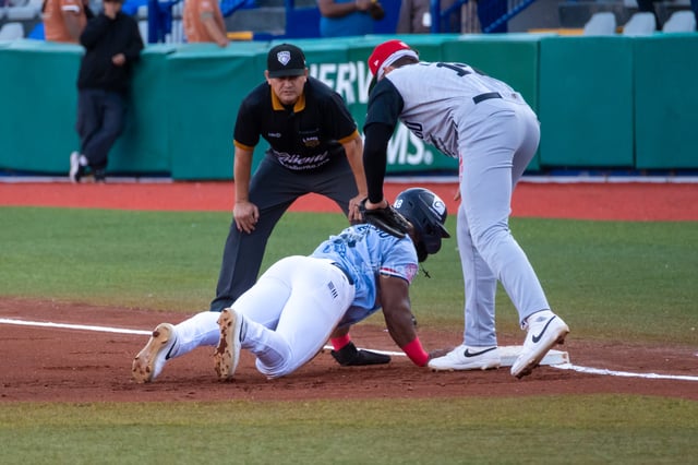 Caliente de Dgo VS Rieleros de Ags / JUEGO 02