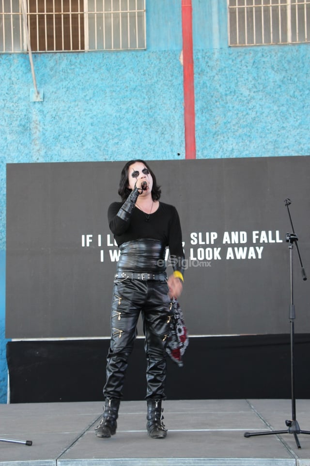 Como ya es costumbre en la capital los verdaderos fanáticos participaron en el tradicional concurso de “Cosplay” caracterizados de sus personajes favoritos de series animadas japonesas.