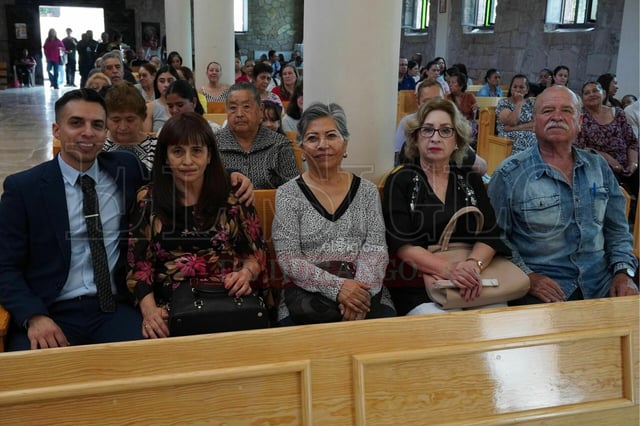 La Colonia Juan Lira Bracho marcó este 5 de abril el 40 aniversario luctuoso de Juan Lira Bracho con una misa en el Templo de Santa Cecilia, en una jornada que también coincidió con las cuatro décadas de la fundación del asentamiento creado en 1986 y que, desde entonces, ha sostenido en su nombre y en su historia un punto de identidad y cohesión para la zona oriente de Durango.