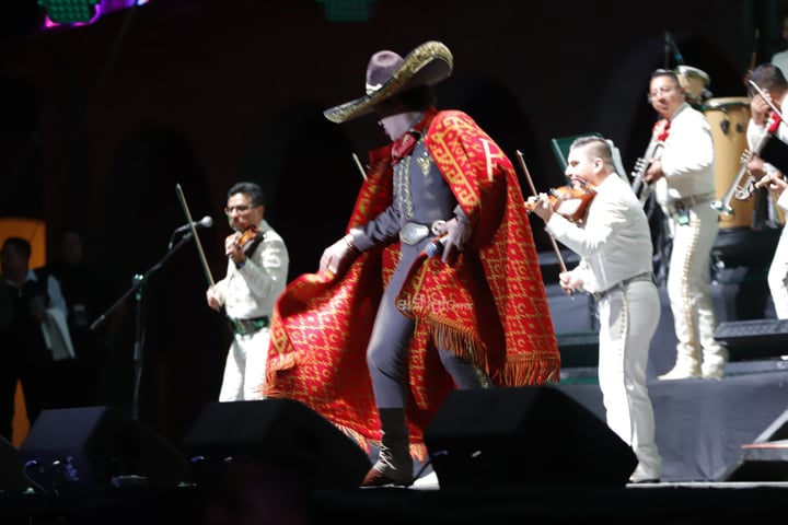 Llega Pedro Fernández a la Plaza IV Centenario para inaugurar el Festival Ricardo Castro 2024