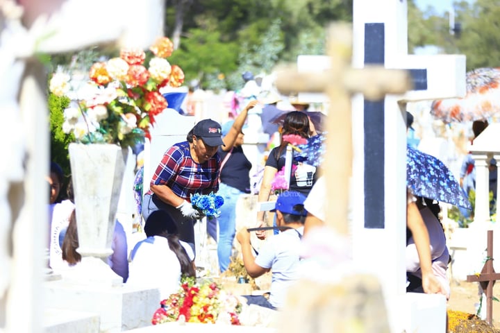 Día de Muertos en el Panteón de Oriente