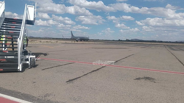 'Murciélagos' recorren Durango tras arribar al aeropuerto