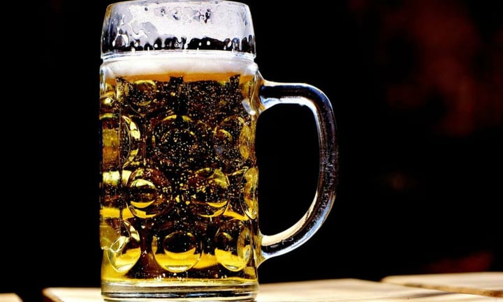 Rusia aumenta aranceles a cerveza de países 'inamistosos'; embajada rusa afirma que no afectará a México