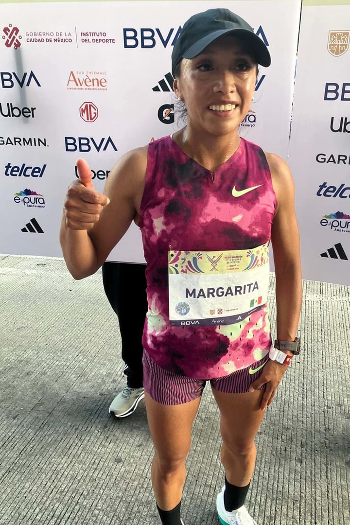 Olímpica. La maratonista mexicana, Margarita Hernández, de treinta y ocho años, se encuentra a semanas de viajar a París.