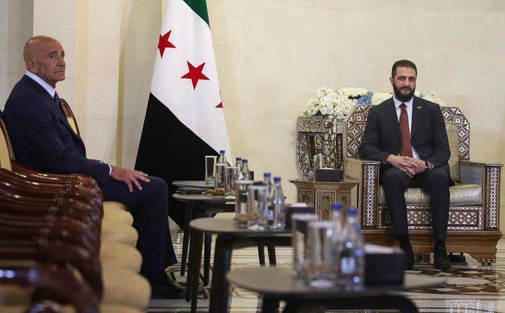 Siria e Israel acuerdan alto el fuego con apoyo de EE.UU., según enviado especial de Trump