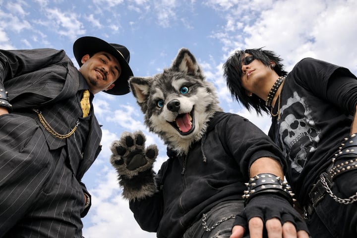 Antes fueron pachucos, luego emos… hoy son therians: la historia eterna del '¿qué es eso?'