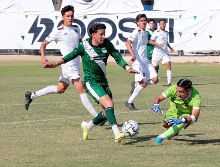Alacranes de Durango vence 3-0 a ACF Zapotlanejo y sostiene el liderato en la Liga Premier