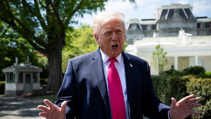 Trump busca sacar el uranio de Irán