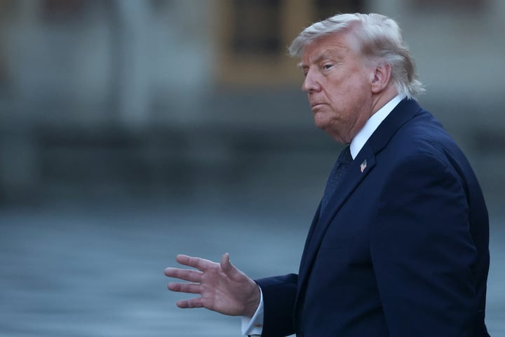 'Es una muy buena mujer, pero está muy asustada': Trump vuelve a arremeter contra Sheinbaum