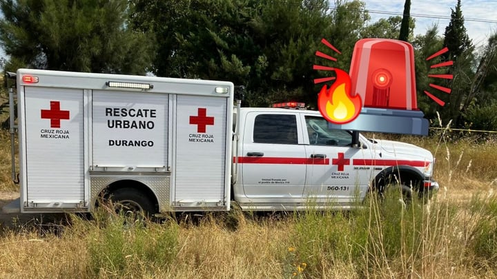 Camioneta choca contra puente y se incendia en la Durango-Parral; hay dos lesionados