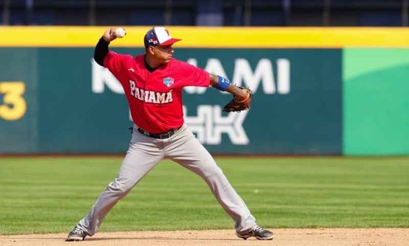 Caliente suma experiencia con Rubén Tejada y Luis Rijo