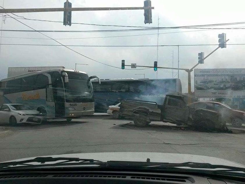 Se reportó el abatimiento de tres civiles armados, además de que dos elementos de Fuerza Tamaulipas resultaron heridos como consecuencia de los ataques.