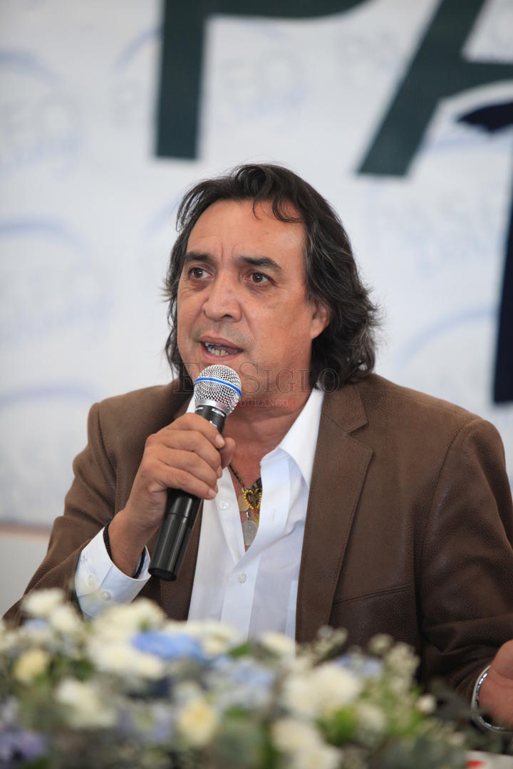 El actor Luis Felipe Tovar fue el primero en agradecer la distinción de ser padrino del festival y poder estar por primera vez en esta entidad, que goza de una gran tradición en materia de cine.