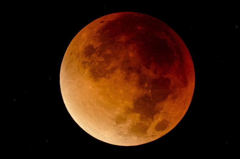 La cuarta "luna de sangre" de una serie de cuatro eclipses totales de Luna llamados 'tétradas', se pudo observar en el continente Americano, Europa, África, y en algunas partes de Asia.