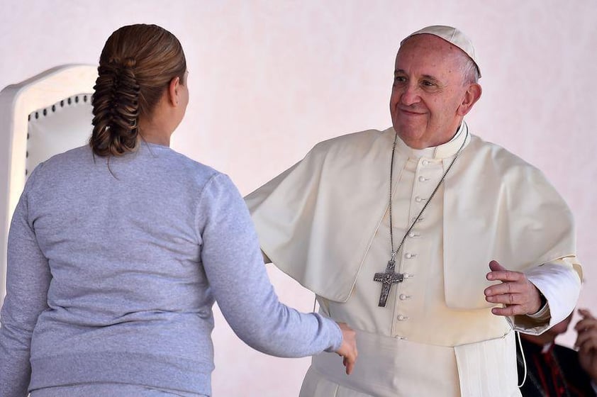 Una interna agradeció la visita del papa, a quien le dijo que su presencia era un "llamado para aquellos que se olvidaron que aquí hay seres humanos" y que aunque hayan cometido un delito "la mayoría tenemos esperanza de redención".