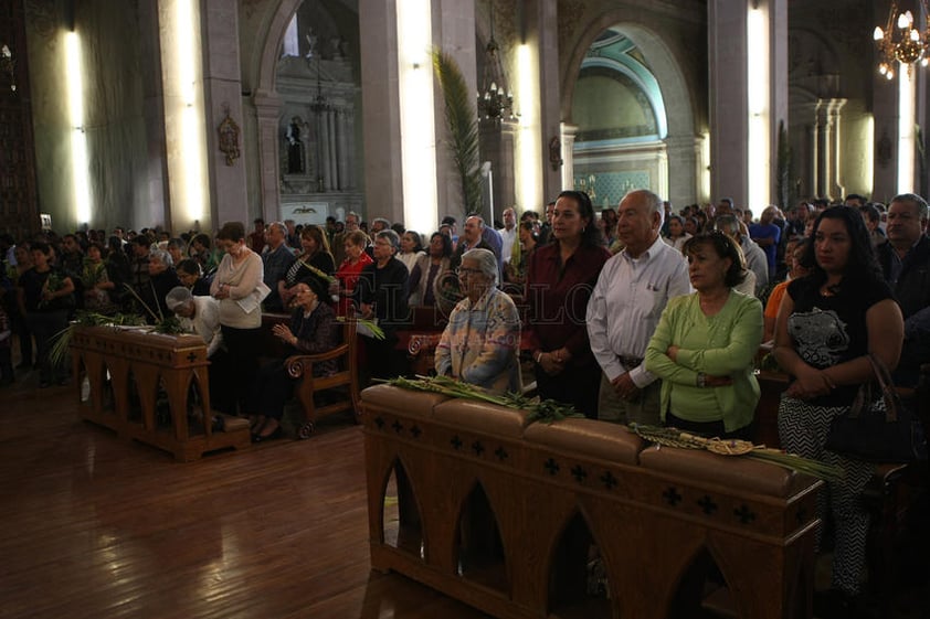 Más de un centenar de fieles se congregaron.