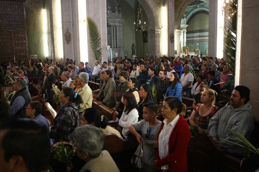 El Domingo de Ramos es el primer día de la Semana Santa y simboliza la entrada de Jesús de Nazaret en Jerusalén.