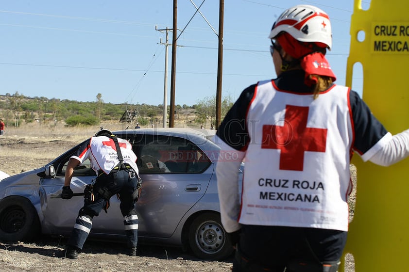 Elementos de la Cruz Roja estuvieron presentes.