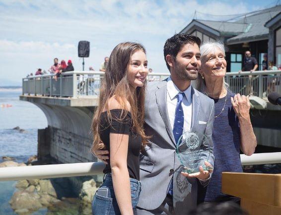 La joven de 17 años se hizo presente en un evento de premiación organizado por la Fundación Paul Walker, creada por su padre para reconocer al activismo a favor de la protección del mar.