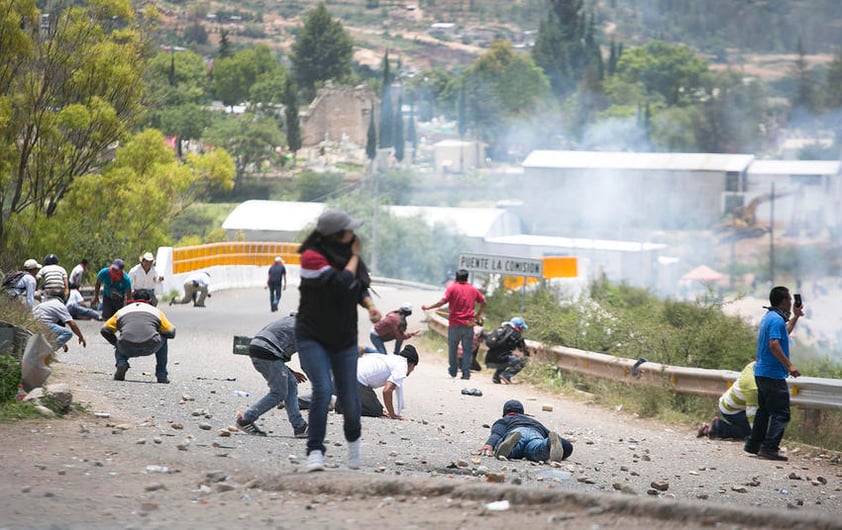 El choque entre uniformados y civiles se extendió durante cinco horas, tiempo en el que se registraron detonaciones con armas de fuego.