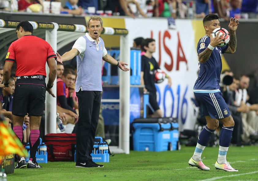 Vence Argentina a EU y es el primer finalista