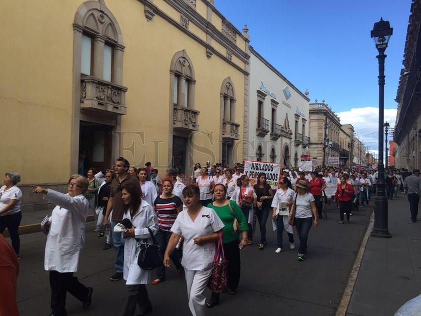 También se sumaron la Cruz Roja Mexicana, así como de diversos municipios del estado.