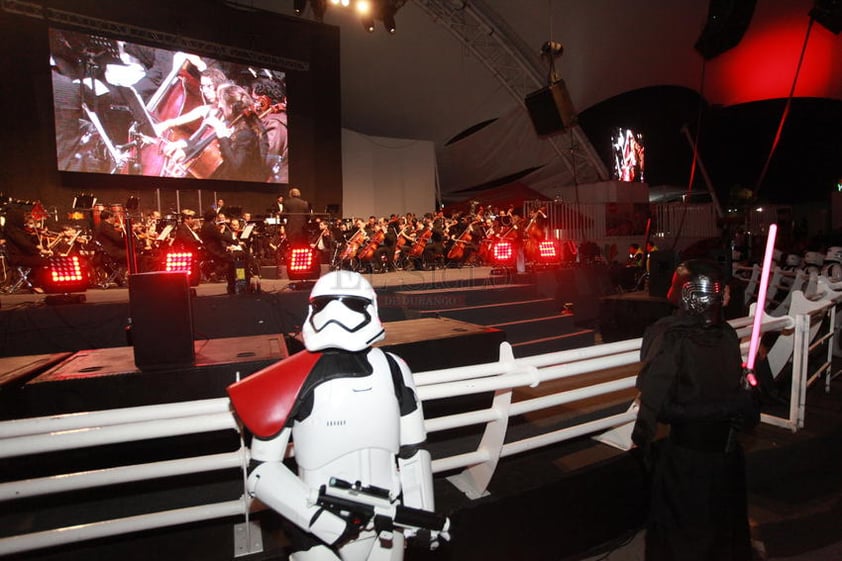 La Orquesta Sinfónica rindió tributo a Michael Jackson y Star Wars con un concierto interactivo