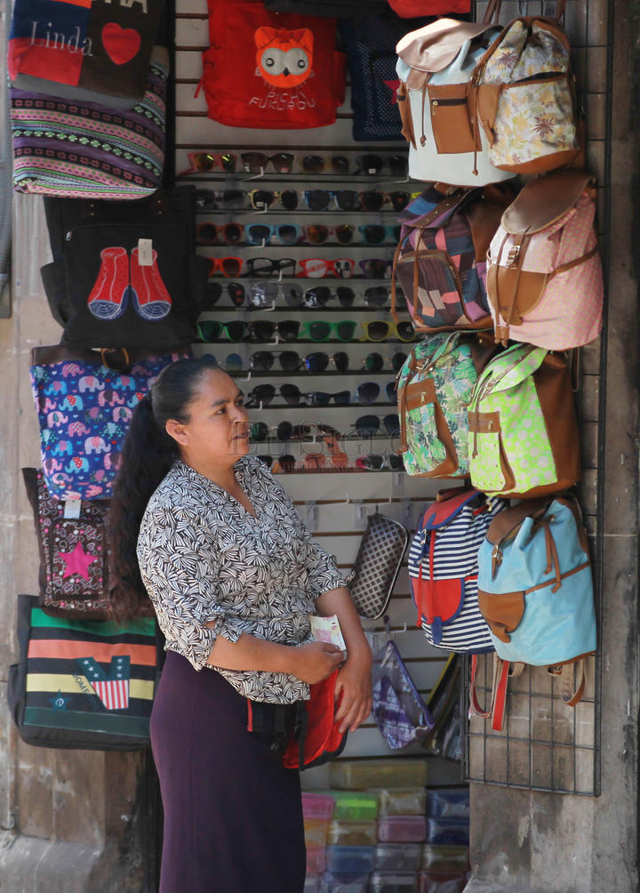 Los comerciantes refieren que todavía no se presenta el detonante de las ventas que esperaban, por lo que estiman que será a partir de estos próximos días cuando se desarrolle la mayor venta.