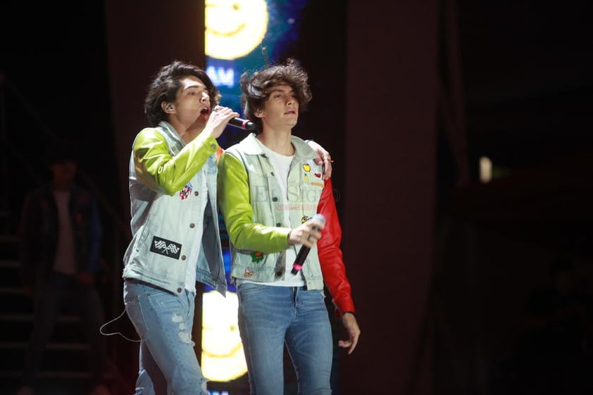 En atención a medios, CD9 se dijo feliz por el reciente estreno de su vídeo "Deja Vu", el cual lleva ya bastantes reproducciones en internet, platicando que realizar el vídeo fue una gran experiencia para ellos.