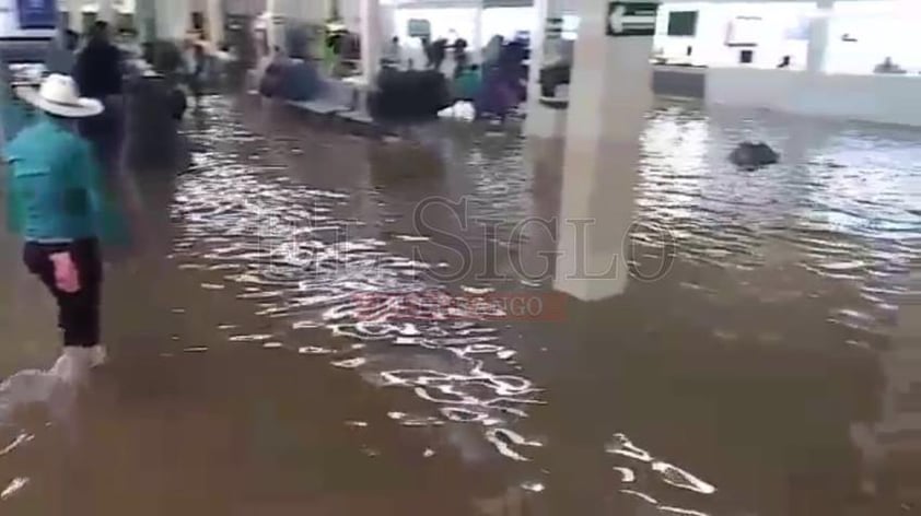 La descarga de precipitación se acentuó principalmente en dichas zonas, pues en las instalaciones del Observatorio Meteorológico (en el Palacio Federal) la acumulación fue de apenas 17.5 milímetros.