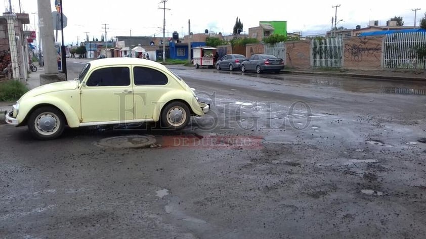 Avenida Mercurio esquina con calle 8 de julio Fraccionamiento Bosques del Valle, por Cruz Azul.