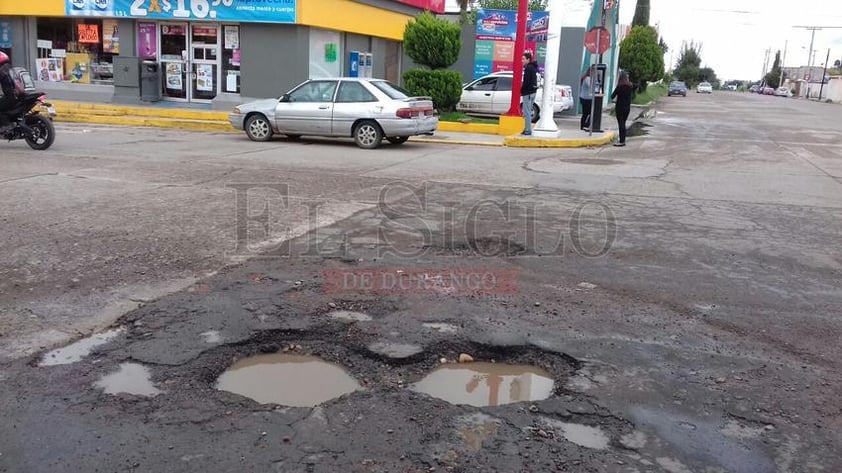 Avenida Estroncio esquina con calle 8 de julio Fraccionamiento Bosques del Valle.