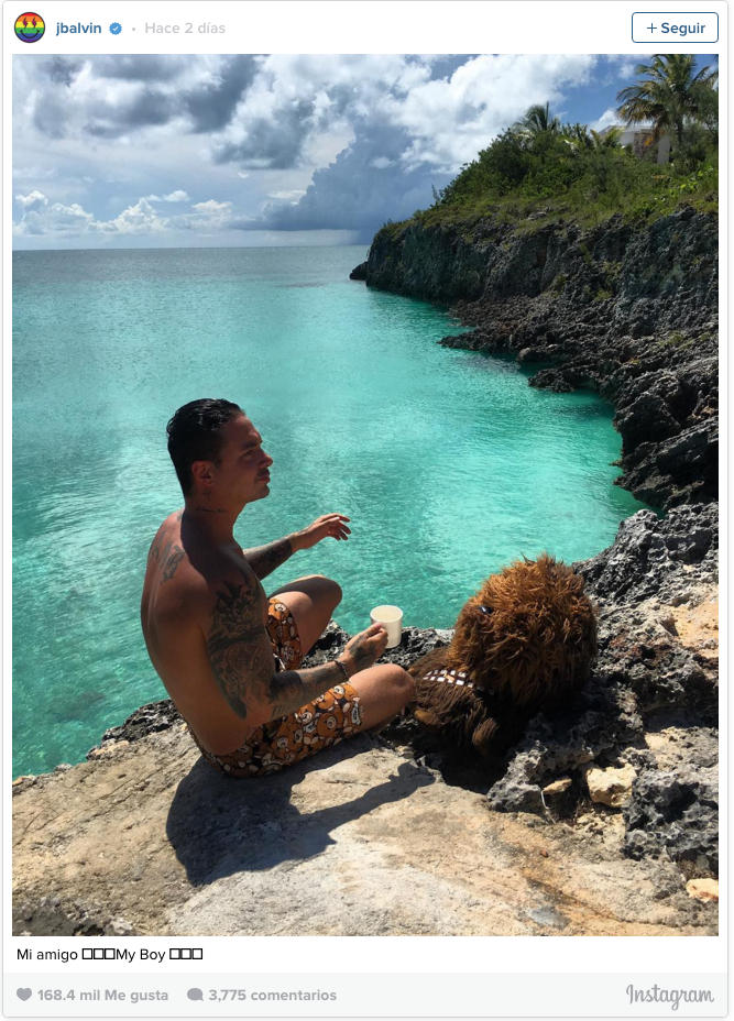 J Balvin estaba disfrutando de sus vacaciones en las Bahamas.