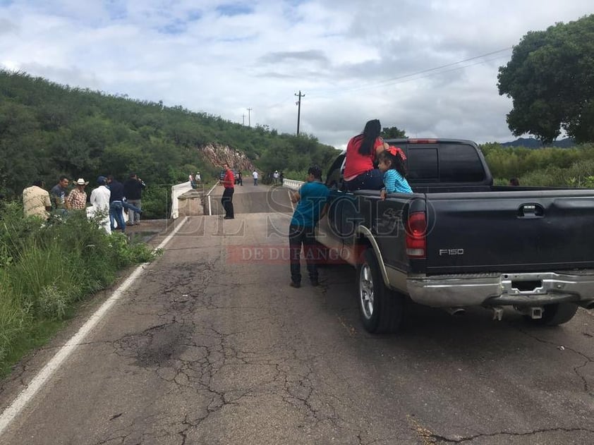 Se trata del puente del Molino de Cilindros, que tiene una longitud de 40 metros; en el cual dos de los cinco claros que lo sostienen, fueron destruidos por la fuerte corriente del agua.