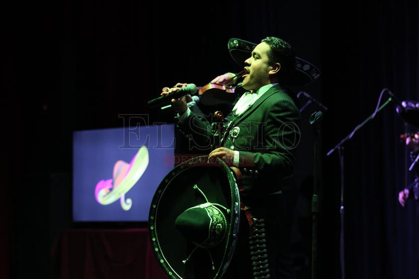 El Festival del Mariachi, su charrería y danza cerró un capítulo más en sus ediciones.