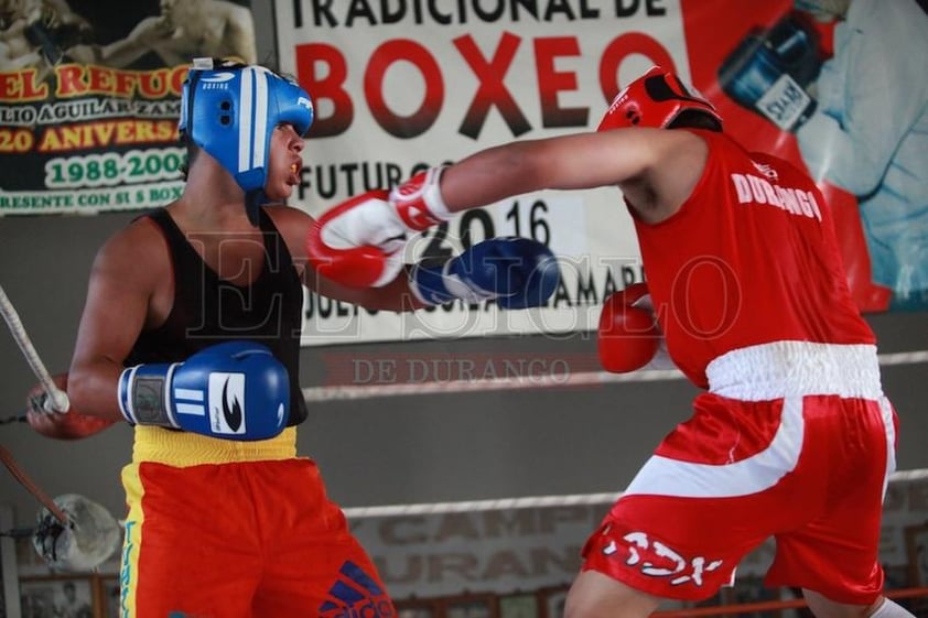 Mientras que Diego González, del Trejo's, venció por unánime, a Yahir Ortiz, del Hills, pelea de la categoría Infantil Menor, 44 kilos.