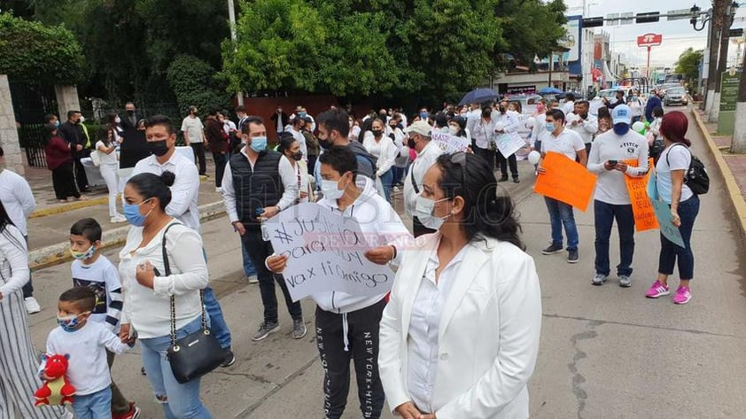 Pese a la lluvia, duranguense salen a exigir #JusticiaParaChuy