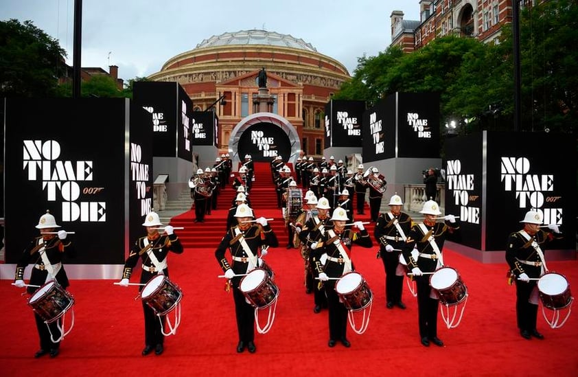 Alfombra roja de la premier de James Bond