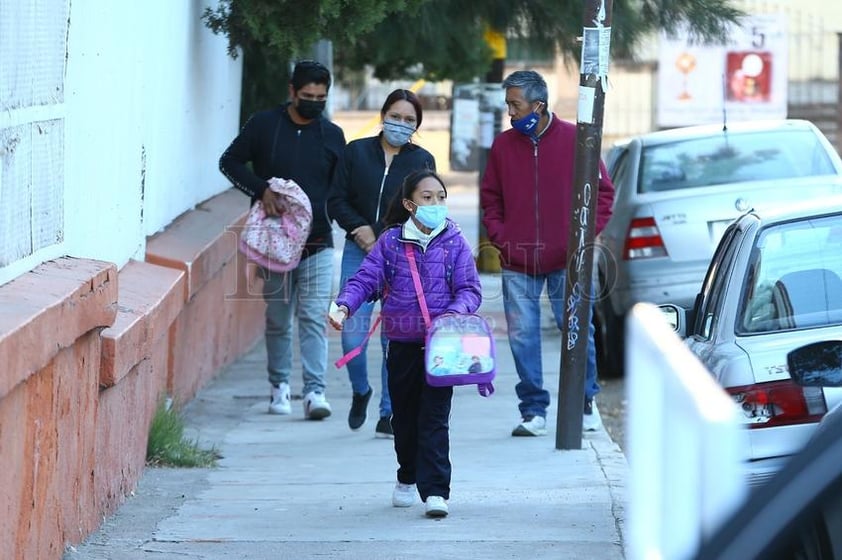 30% DE ALUMNOS REGRESA A SALONES