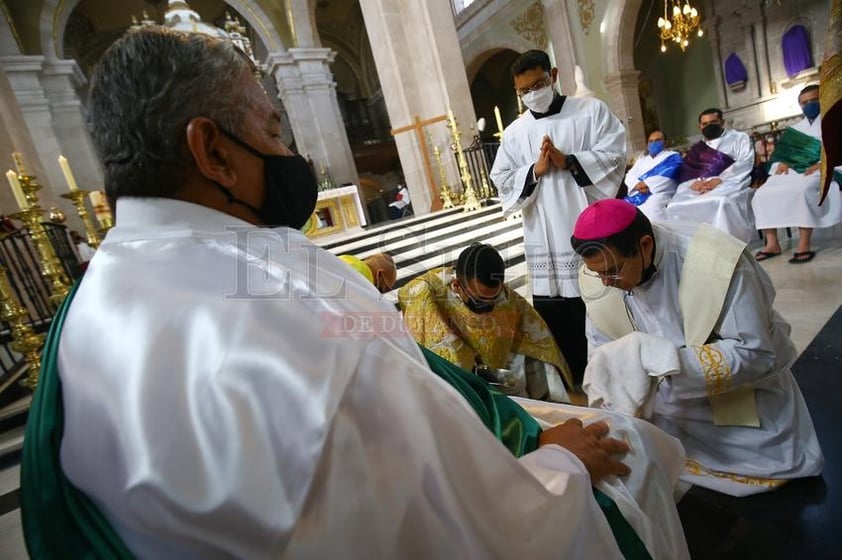 Se lleva a cabo lavatorio de pies en Catedral de Durango