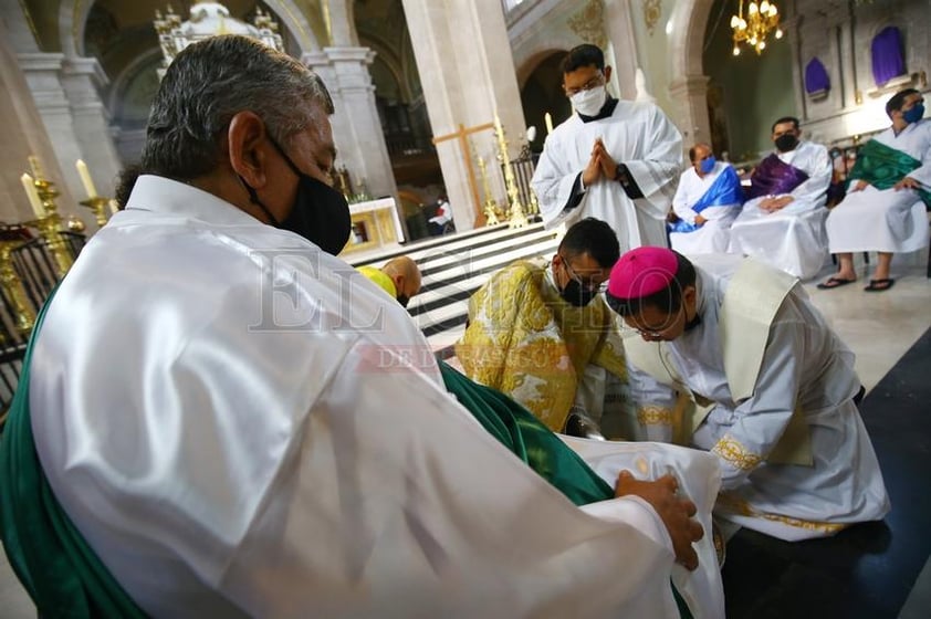 Se lleva a cabo lavatorio de pies en Catedral de Durango