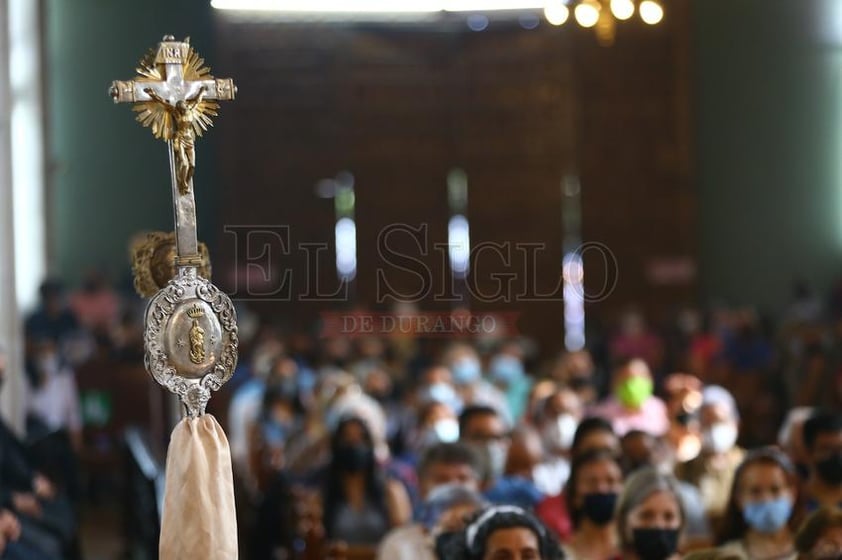 Se lleva a cabo lavatorio de pies en Catedral de Durango