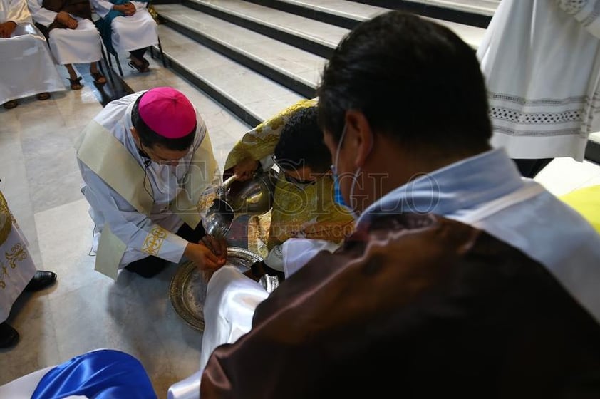 Se lleva a cabo lavatorio de pies en Catedral de Durango