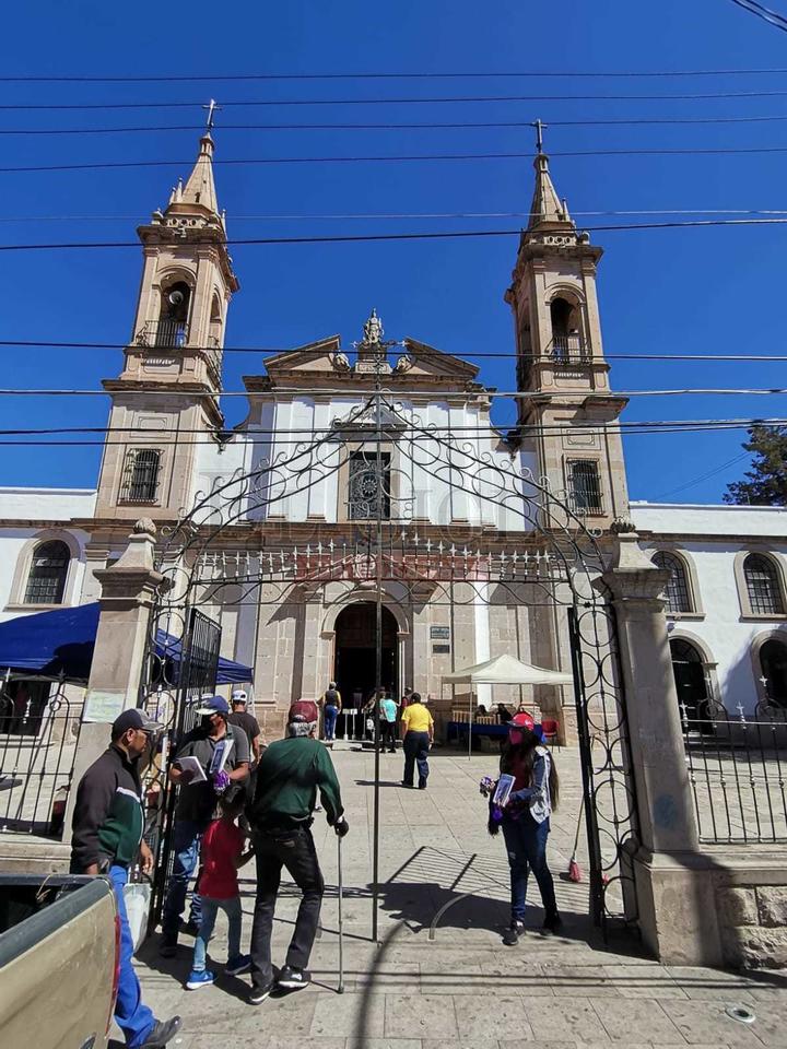 Duranguenses celebran la pasión de Cristo