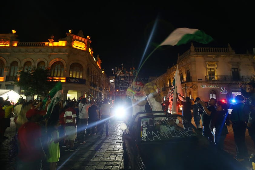 Así se vivió la fiesta por el triunfo de los Alacranes de Durango en su tierra.