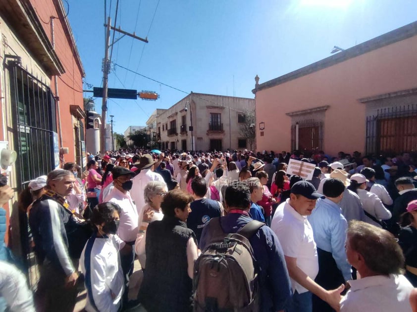 MARCHA A FAVOR DEL INE EN DURANGO