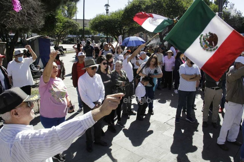 MARCHA A FAVOR DEL INE EN DURANGO